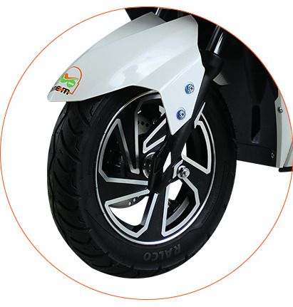 Amo Jaunty - Alloy wheels with front disc brake & telescopic fork suspension