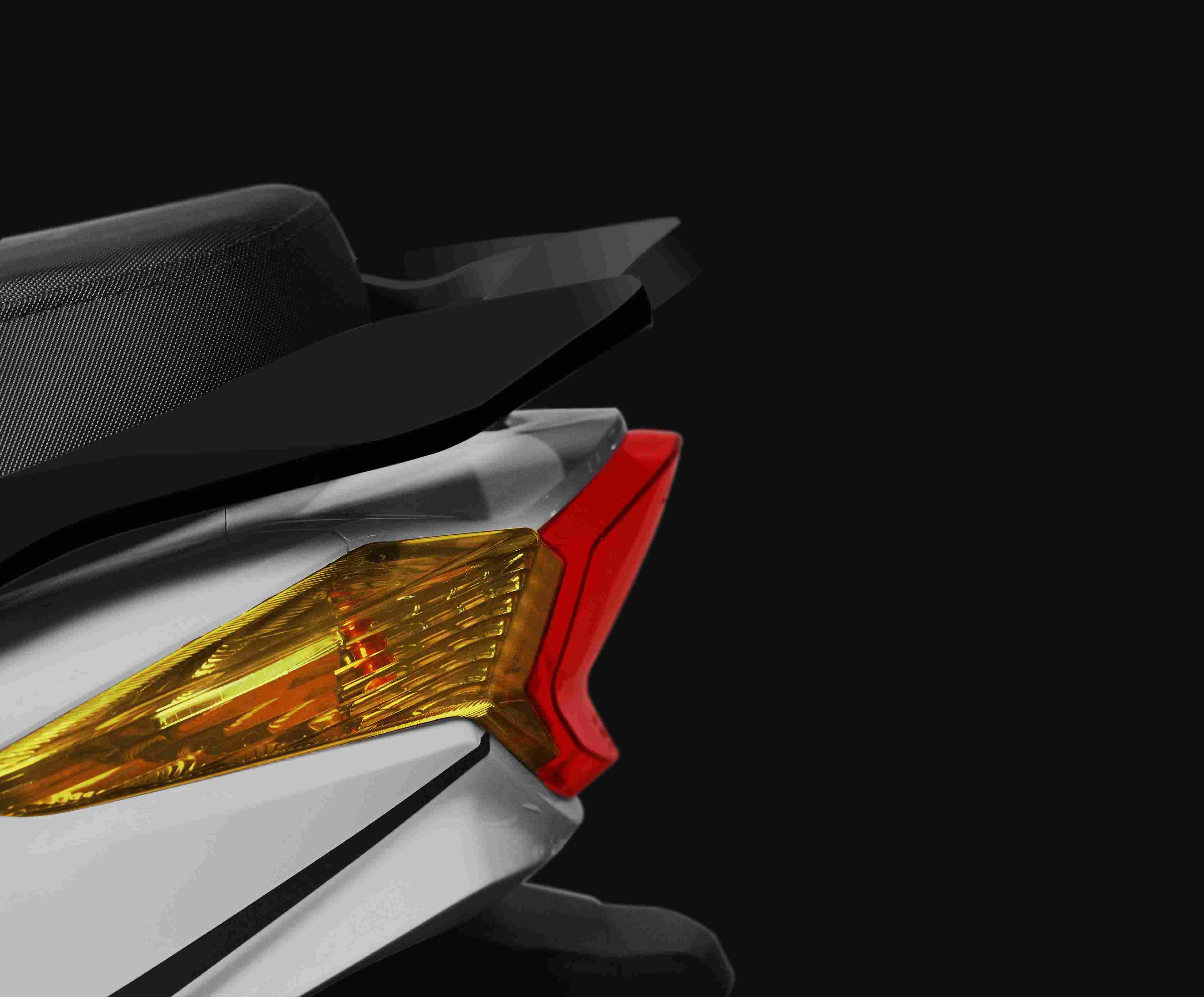 Goeen Chalo LED tail light