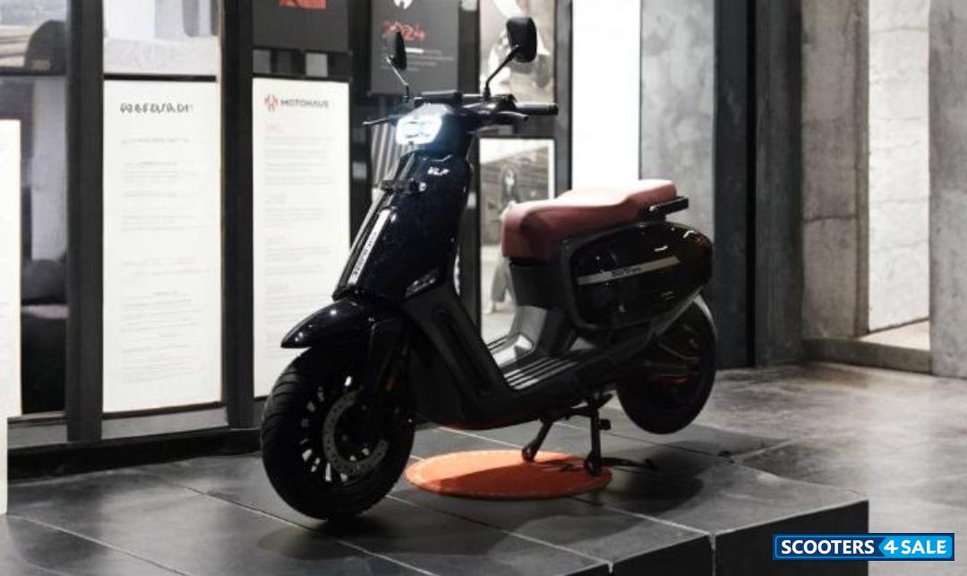 VLF Tennis 1500W Ebony Black (New) - (Pic courtesy - VLF India Instagram)