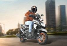 Yamaha RayZR 125 Fi Hybrid Street Rally 2025